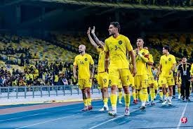 首届中国男子冰球职业联赛总决赛开幕 北京、深圳迎“开门红”