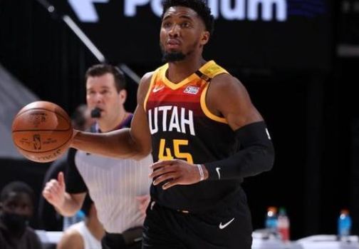 他和球队都 他和球队都